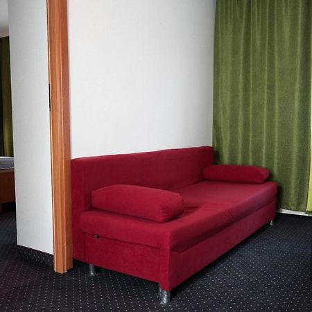 Hotel George Nadarzyn Esterno foto