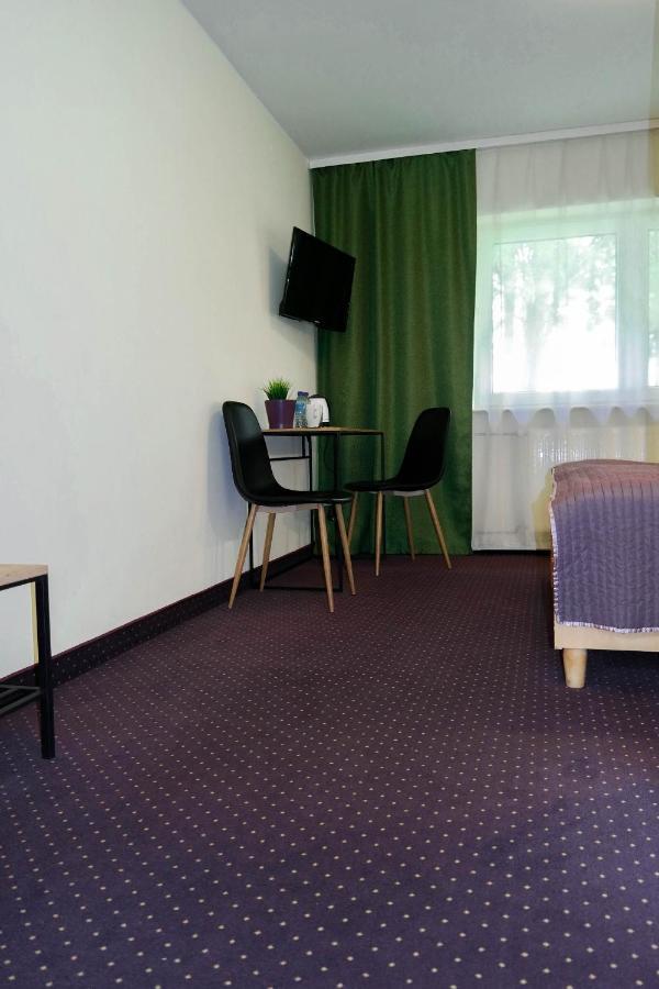 Hotel George Nadarzyn Esterno foto