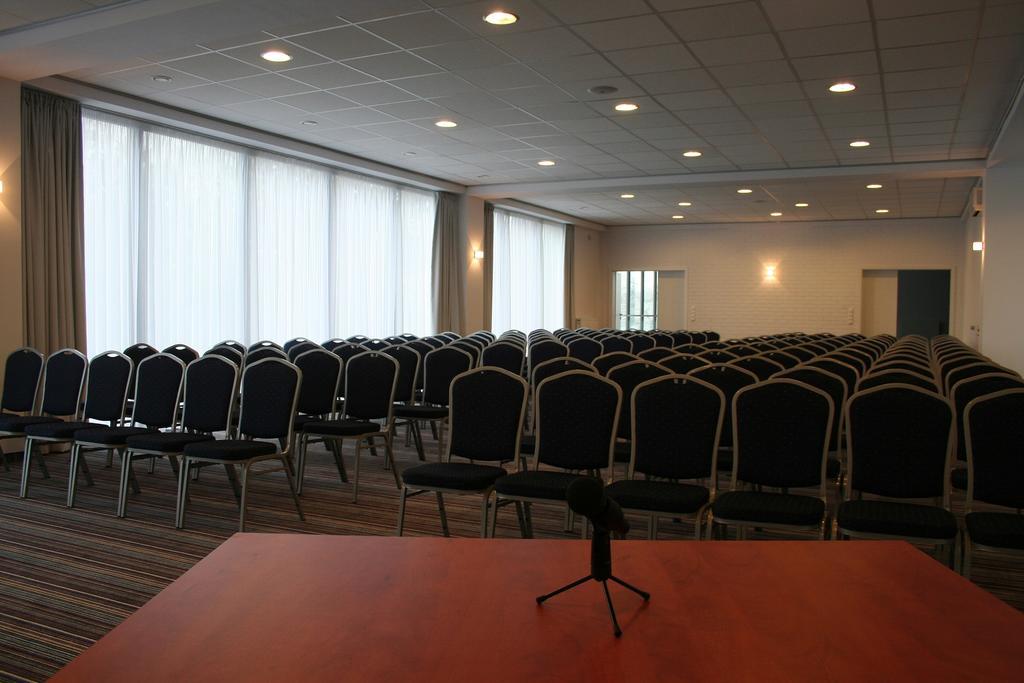 Hotel George Nadarzyn Esterno foto